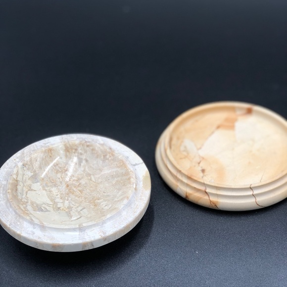 Vintage Marble Jewelry Holder - Picture 3 of 6